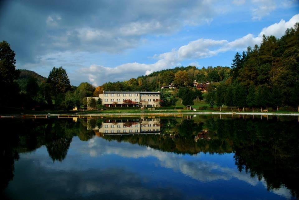 Vlci Dul Bludov Hotel Bludov  Buitenkant foto